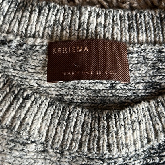 Kerisma Pull Over Gray Sweater Size M/L - Picture 9 of 12